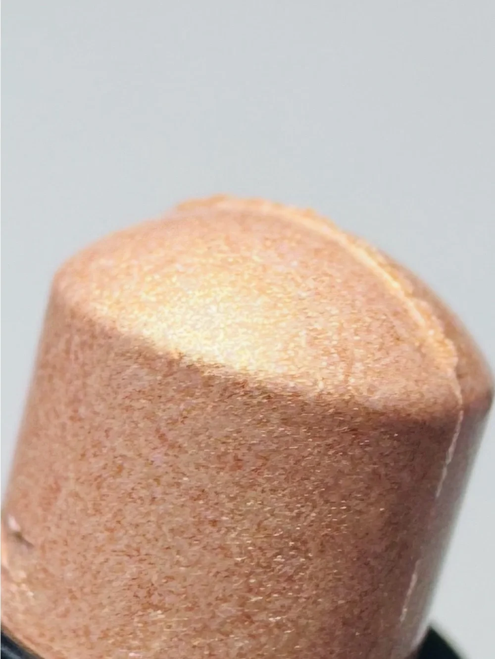 Girlactik Shadow Stick Golda Metallic Shimmer Cream Eyeshadow 2g / 0.07 oz